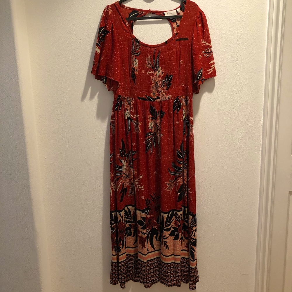 Bohme MIDI Floral Dress with Peek-a-boo back